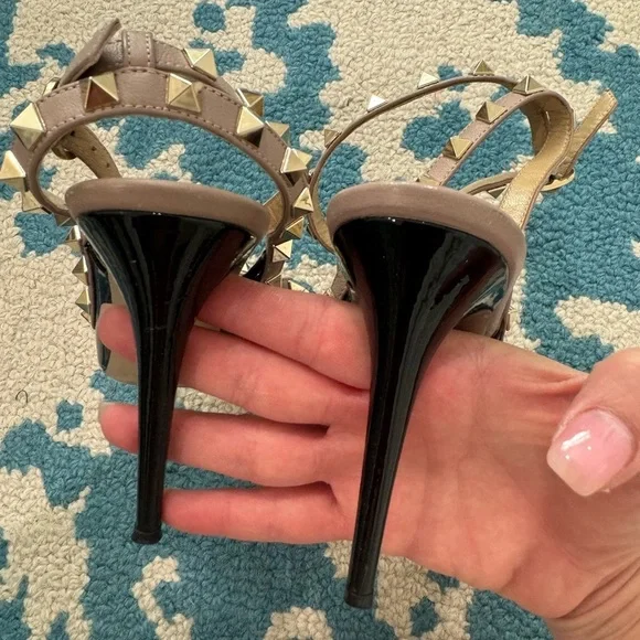 Valentino Black and Tan Rock Stud Shoes size 38 - Picture 3 of 4